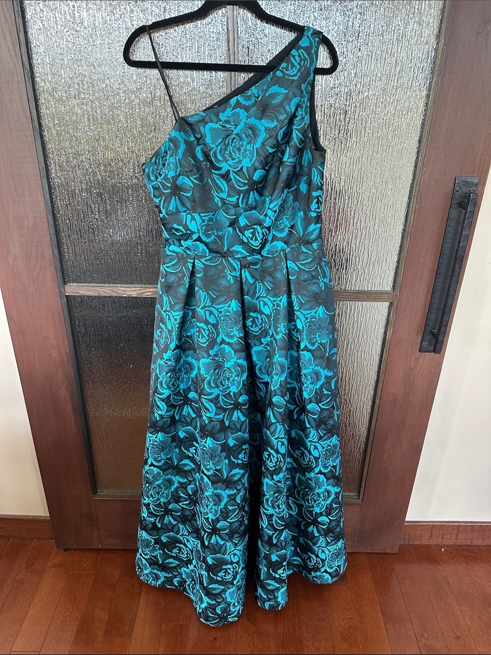 Slate & Willow Blue Simonetta Gown size 14. - Picture 8 of 14